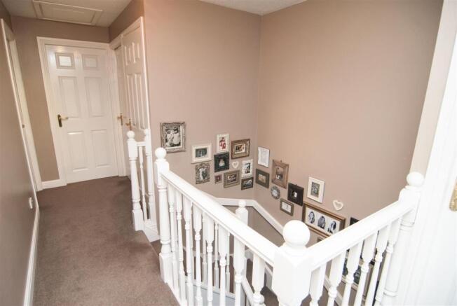 FIRST FLOOR LANDING