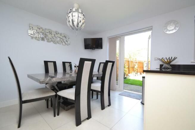Dining Area.JPG