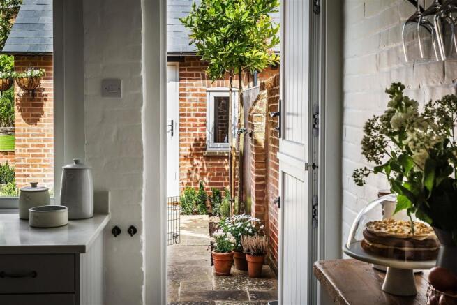 house. partnership Oxshott