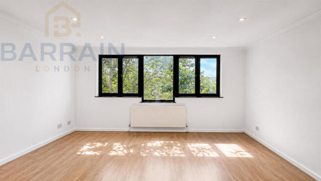 Manchester Rd, E14 (Massive house) For Sale By Bar
