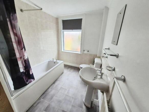 c9c26369-25 20collins 209.jpg