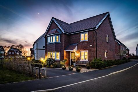 Exceptional detached property on a prestigious development