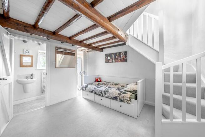 3 bed House for sale Image 10