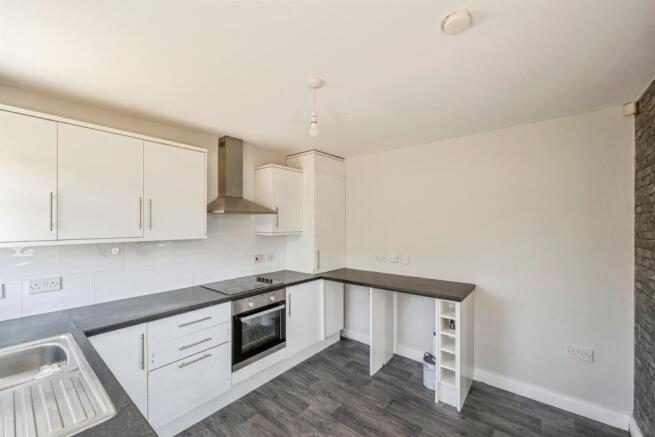 3 bed Detached for sale Image 5