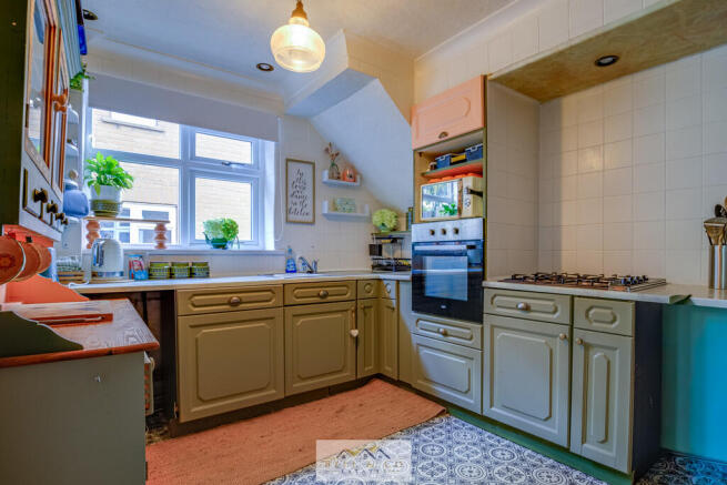 3 bed Semi-Detached for sale Image 9