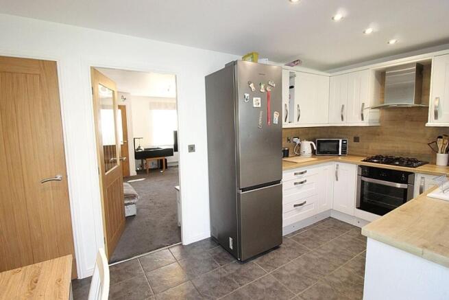 3 bed Town House for sale Image 6