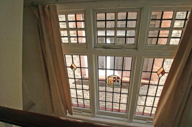 WINDOW TO FLANK WALL