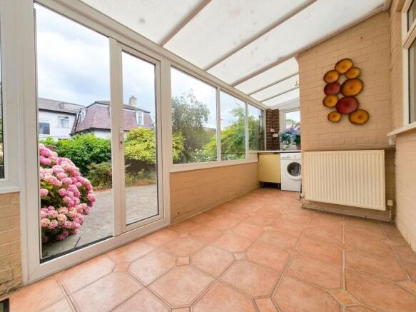 4 bed Semi-Detached for sale Image 6