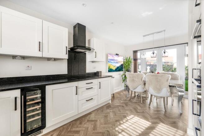 Kitchen/Dining Room
