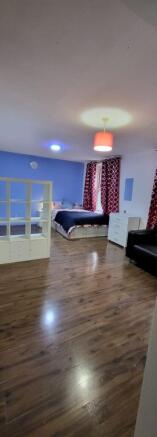 hollybush-gardens-e2-9qh-1022717