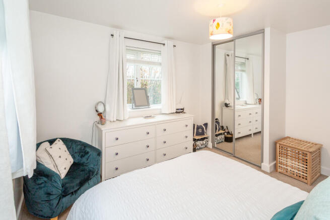 Bedroom 1b