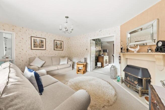 4 bed Detached for sale Image 12