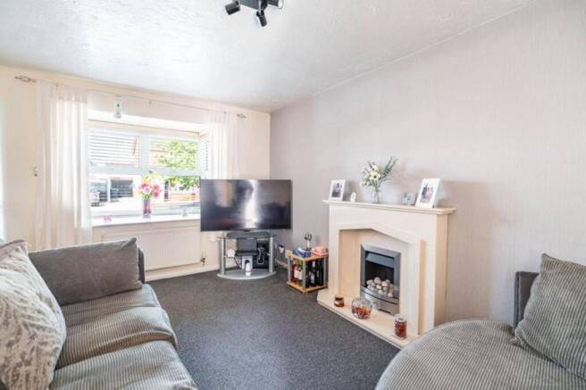 2 bed Semi-Detached for sale Image 3