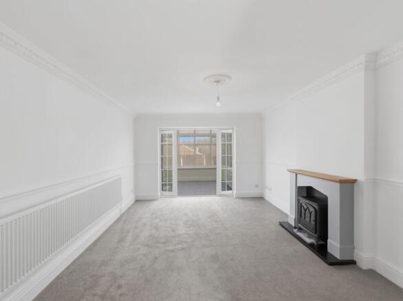 Lindwall Court, Worksop, S81 photo 4