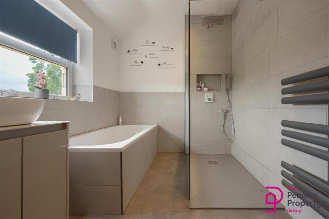 4 bed Cottage to rent Image 12