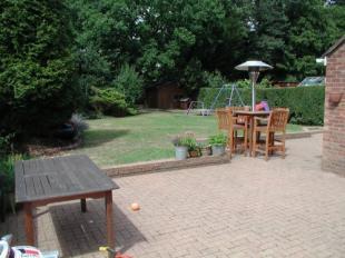 GARDEN VIEW 1