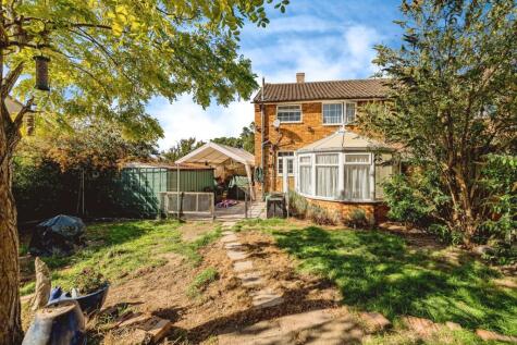 Lynch Hill Lane, Slough