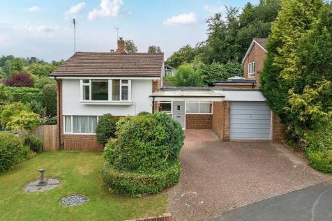 Dunedin Drive, Harestone Valley, Caterham, CR3