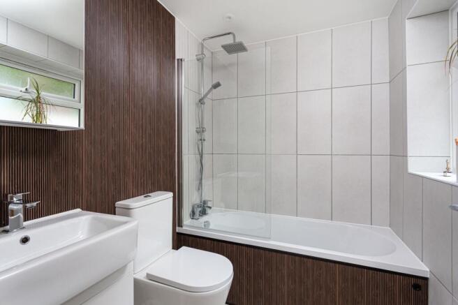 3 bed Terraced for sale Image 9