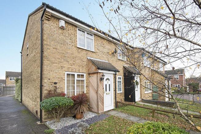 17 Baywell Rd Me19 5