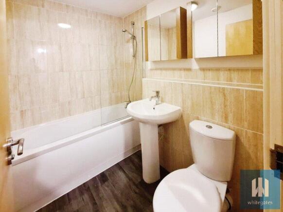 1 bed Apartment to rent Image 5