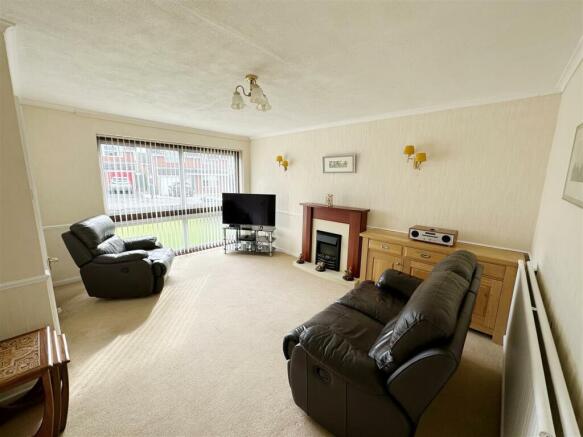 Living Room.JPG