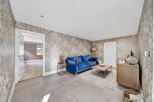 4 bed Detached for sale Image 7