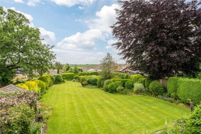 Superb Lawns