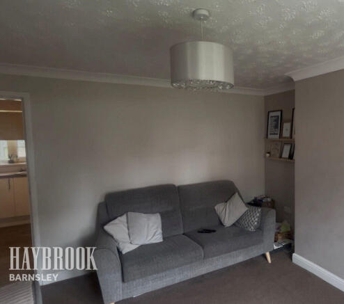 3 bed Semi-Detached for sale Image 6