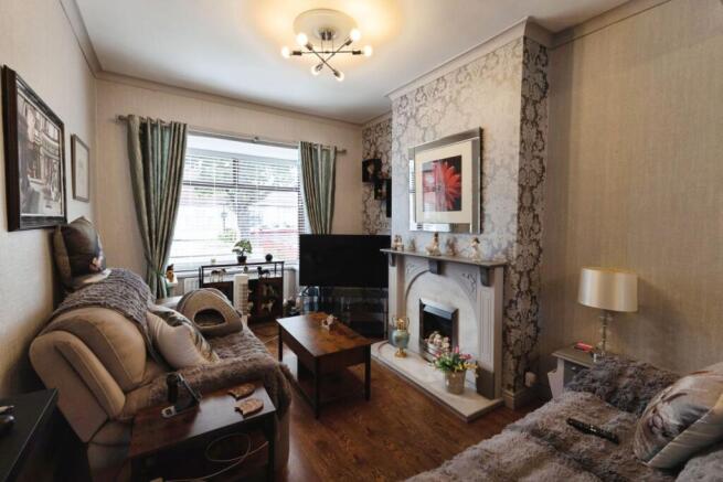 2 bed Semi-Detached Bungalow for sale Image 5