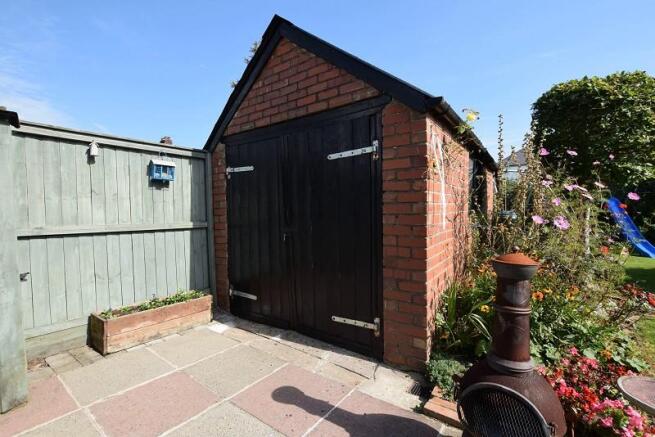 Detached Garage