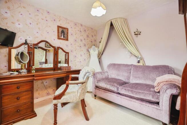 3 bed Detached for sale Image 10