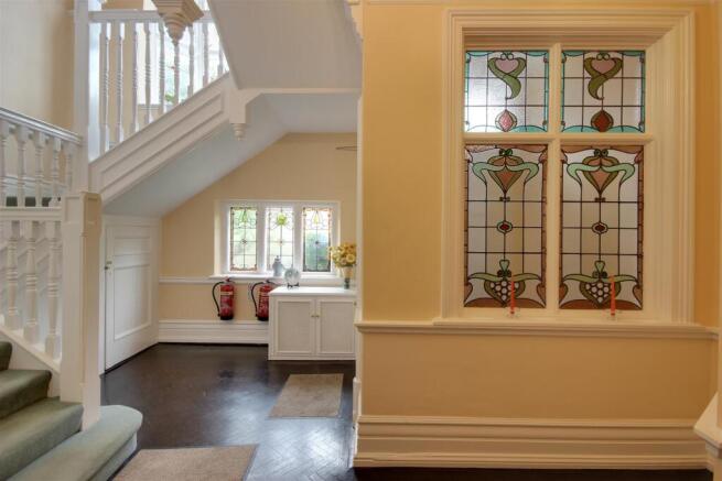 2 bed Apartment for sale Image 8