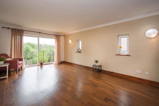 Dining room /G...