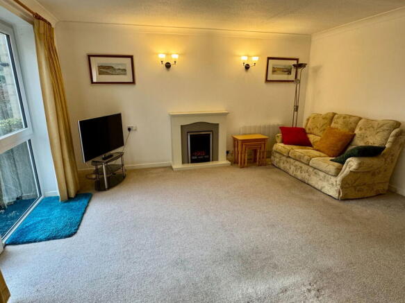 1 bed Flat for sale Image 5