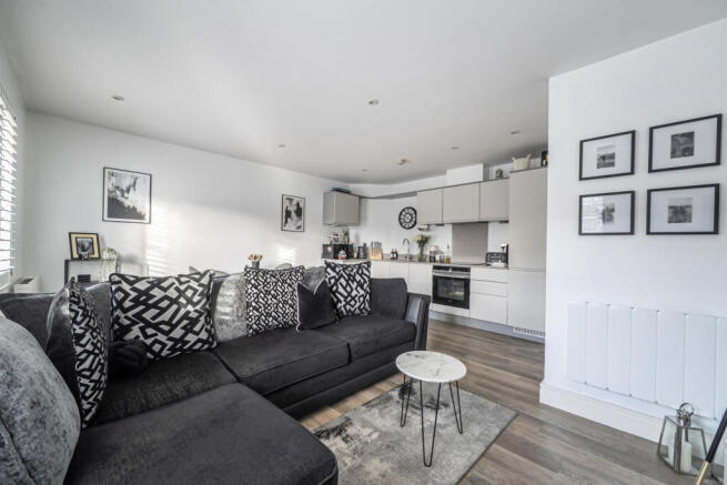 1403274-11-6978db...