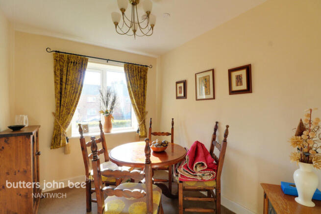 Queens Drive, Nantwich photo 4