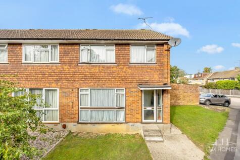 Rayleigh Road, Brentwood, CM13