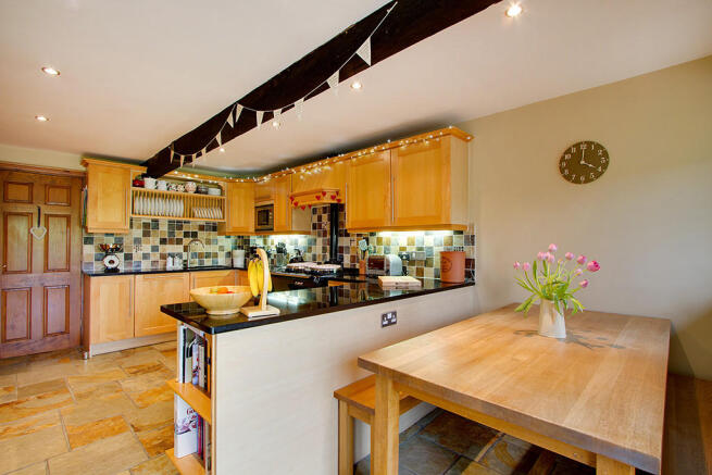 Dining kitchen