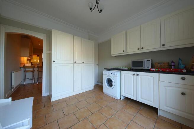 25 Teilo St 2401.JPG