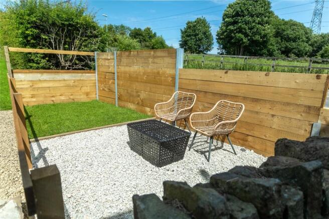 Baitings Row, Norden, Rochdale, OL12 photo 2