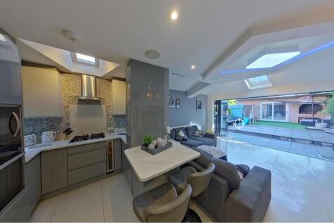 London Road, Derby, DE24