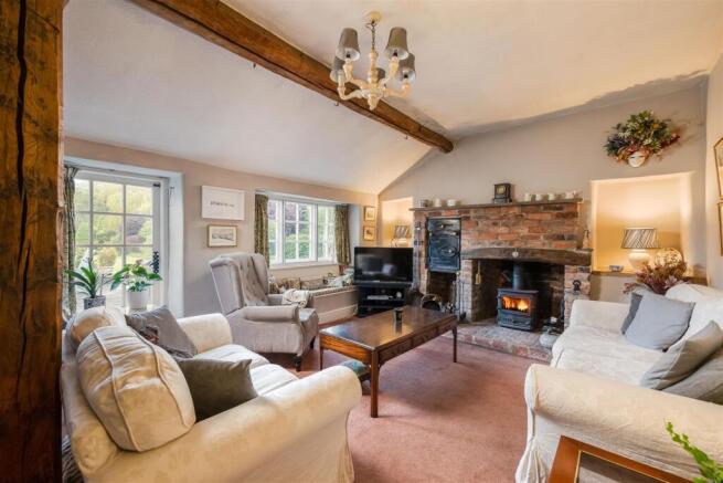 4 bed Semi-Detached for sale Image 6