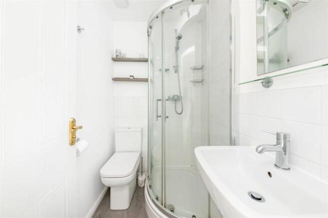 BED TWO ENSUITE.jpg