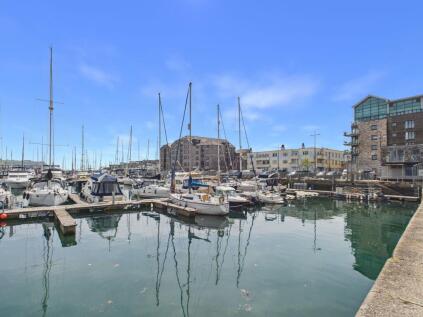 Vauxhall Street, Plymouth, PL4