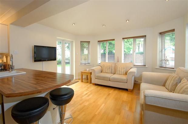 Kitchen/family room