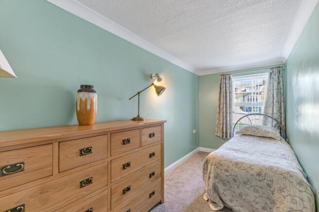 2 bed Retirement Property for sale Image 8