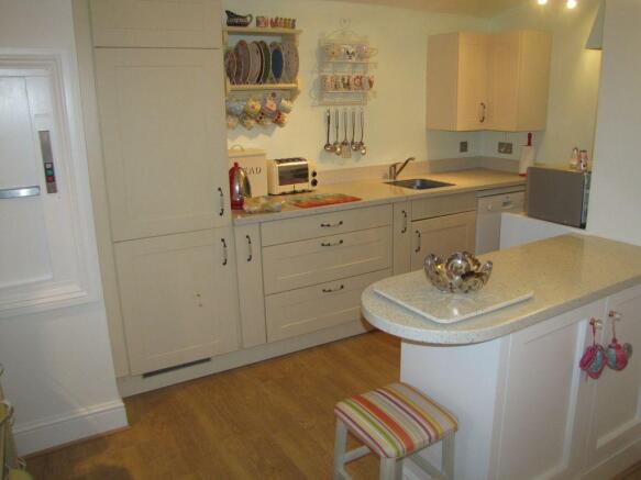 Photo 10