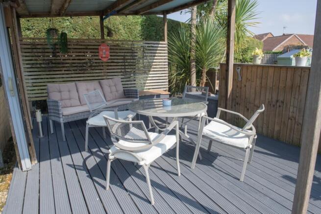 Garden Lounge