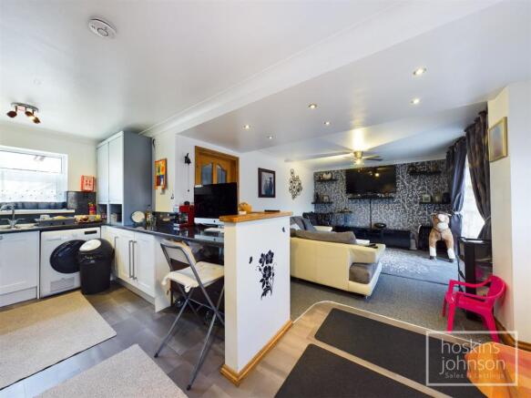 Kitchen/Breakfast Room